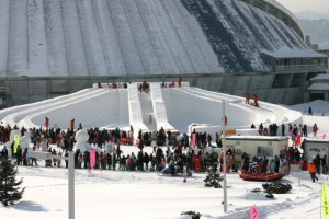 北海道名物を美味しく頂くのも雪まつりの楽しみ方です