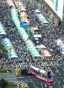 神戸まつりのステージイベントがあちこちで行われます